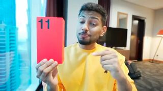 OnePlus 11 Unboxing & Quick Look *Different OnePlus*