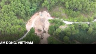 Vietnam begins clean up after worst flooding in decades