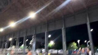 dia membuatnya mudah