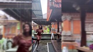 Indian Girl Neelam Shaikh Dance