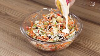 Prepara ensalada de col así la próxima vez Fácil, rápida y lista en menos de 10 minutos.