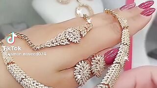 Beautiful Latest Stylish Necklace Set