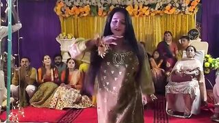 Mera dil ye pukary a ja song
