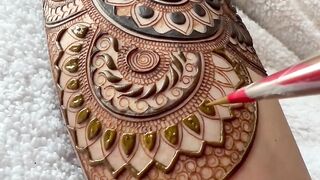 bridal mehndi front hand ,mehndi design