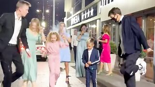 LITTLE KIDS DANCING SHUFLEE
