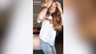 Small waist pretty face with a little bank but thats okay but my best friend has TikTok