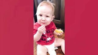 Best Videos of Cute Babies Eating Lemons for the first tome - Try Not to laugh