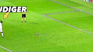 Valverde Mengejek Lari Rudiger