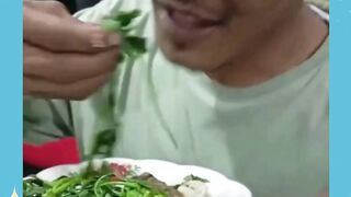 Hahaha suaranya kok persis
