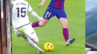 Kekuatan tendangan Valverde itu bukan main