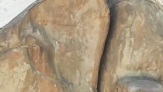 Batu Memancar Air di Bukit Sinai Bukti Mukjizat Nabi Musa