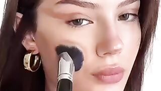 LATTE MAKE UP