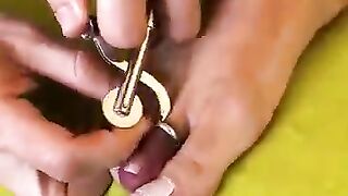 Genius Hack to Remove a Stuck Ring