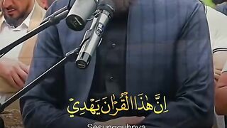 His voice is very soothing 4