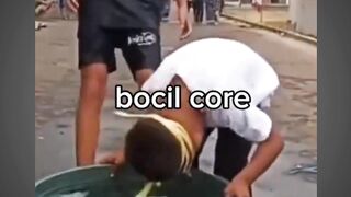 Udah niat serius, tetap noob Memelucu