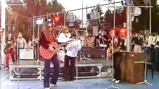 Uriah Heep - Lady In Black(480P).mp4