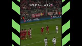 Simpan aksi freekick bintang sepak bola
