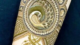 New istlish mahndi design