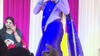 Viral behar dancer