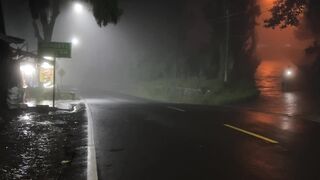 SUASANA MALAM CIWIDEY