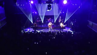 Noah - menunggumu (live)