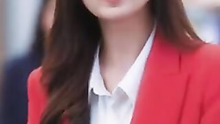 Billionaire Bana Bodyguard hi Season 1 Episode 50 In Hindi.mp4