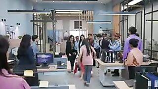 Billionaire Bana Bodyguard hi Season 1 Episode 52 In Hindi.mp4