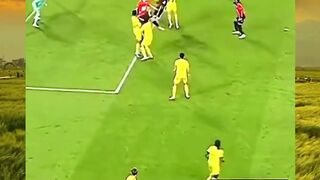 Belum cetak gol, tapi selebrasi udah kayak top skor  Gol itu bonus, pede nomor satu!