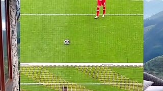 Inilah wajah asli sepak bola