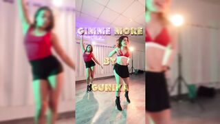 Indian Girl Gunika Sanan Dance