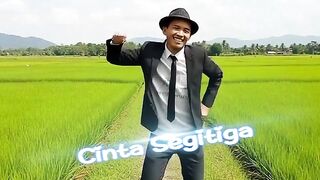 Cinta Segitiga