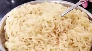 Making Noodles Mukbang  Simple Cooking  Eating