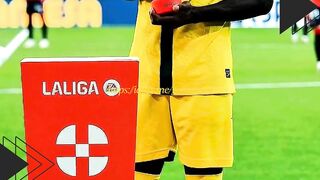 NICOLAS PÉPÉ KEMBALI JADI SOROTAN! JUGADOR DEL MES!