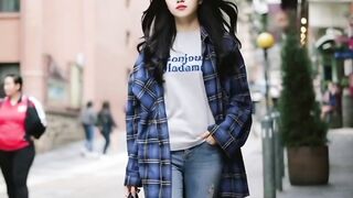 Walk That Defines Style
