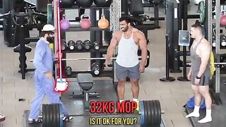 Elite powerlifter use 32kg mop