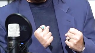 جواد احمد کی دھوتی کھولتے ہوئے  وحید خان اینڈ علی خان