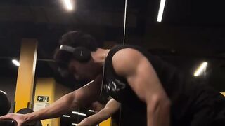 Gym fitness workout aesthetic bodybuilding