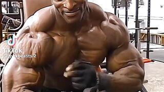 Gym fitness workout aesthetic bodybuilding