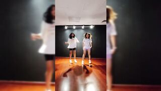 Indian Girl Umang Dosanjh Dance
