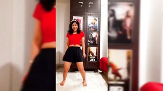 Indian Girl Vartika Singh Dance