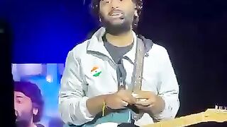Zaalima  Arijit Singh Live Singing in Concert  Lyrics M1 zaalima arijitsi.mp4