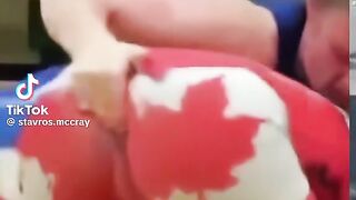 Female Wrestler put finger the Hole