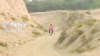 song viral music  entertainment.mp4