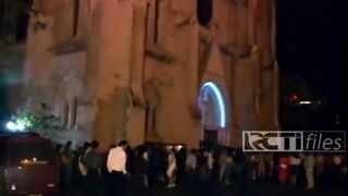 Suasana Natal di gereja Jakarta 1990