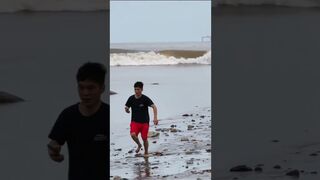 The Qiantang River Tide An Ancient Wonder That Still Captivates Introduction