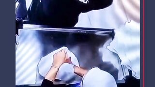 Kasir di ludahi customer