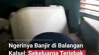 Banjir bandang menerjang Kecamatan Tebing Tinggi, Kabupaten Tabalong.