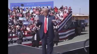 DonaldTrumpDancingMemeVideo