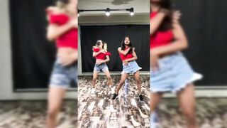 Indian Girl Vidya Choudhary Dance