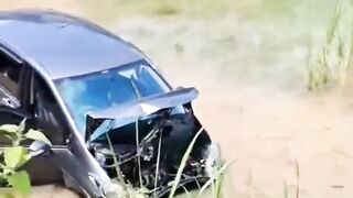 Mobil Honda Freed Terjun ke Galengan di Gunungkidul, Penumpang Selamat